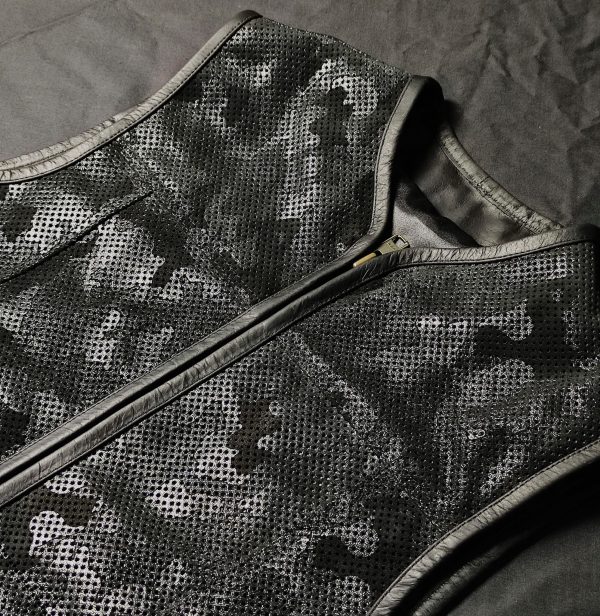 New T black camo - Image 3