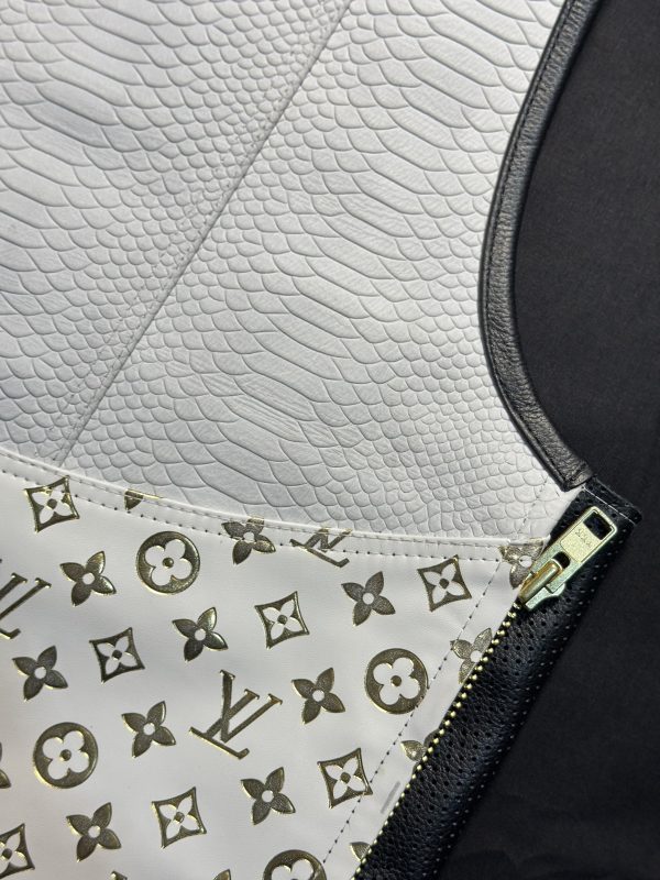White serpent - Image 2