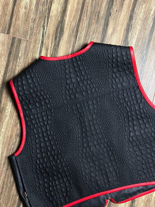 Crimson gator - Image 8